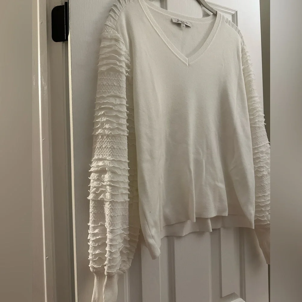 Sioni Cream V-Neck Sweater with Textured Sleeves